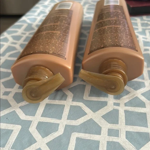 NWT 2x Jergens Natural Glow Tan Moisturizer with Gradual Self-Tanning - Picture 4 of 5